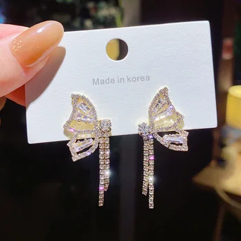 2023 Новые Дизайнерские золотые серьги-гвоздики с бабочками для женщин, роскошные блестящие модные ювелирные изделия, лучший подарок другу